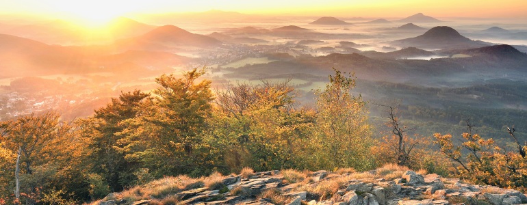 Máchův kraj ráno.