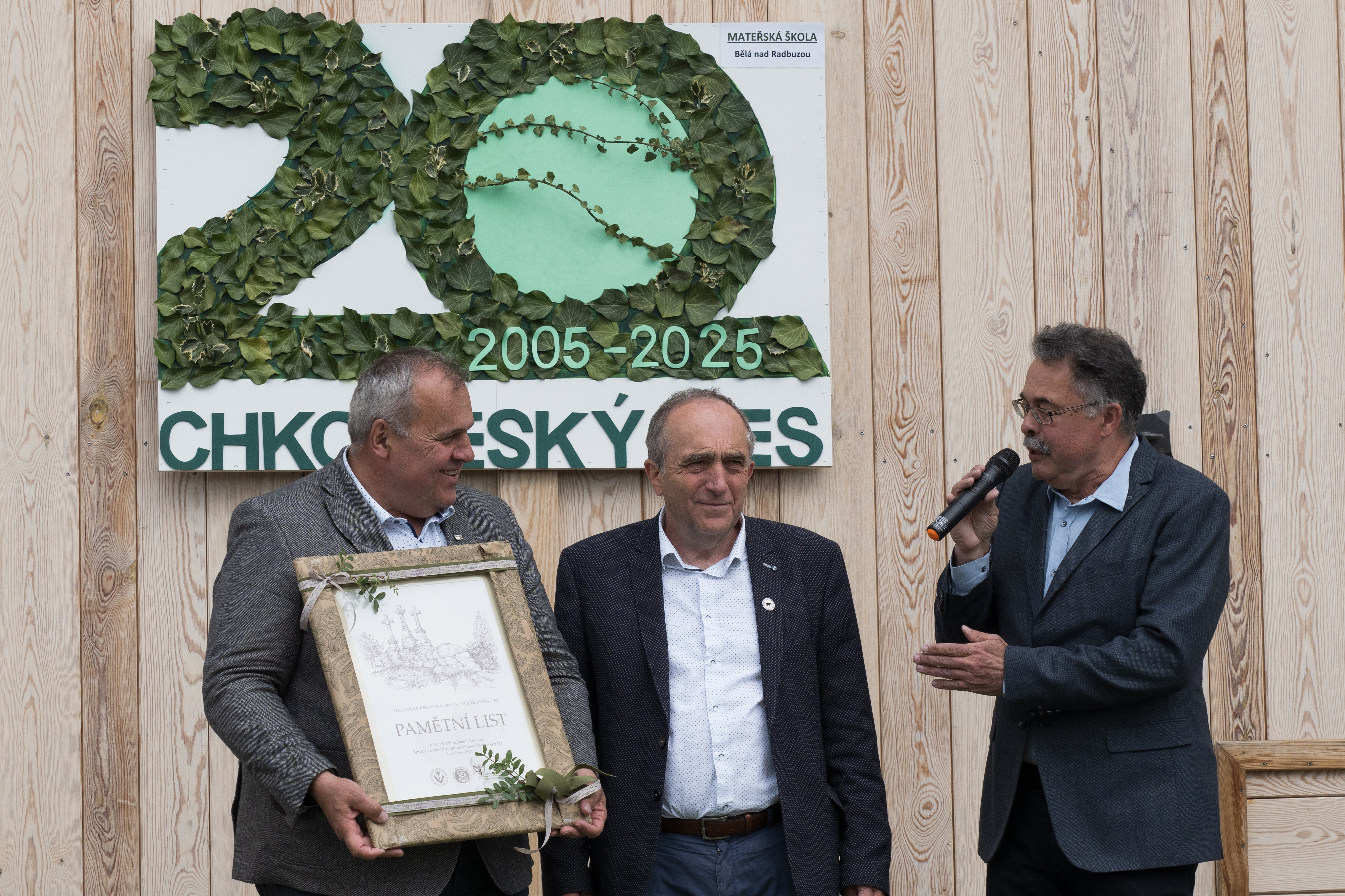 slavnostní zahájení výstavy, předání pamětního listu