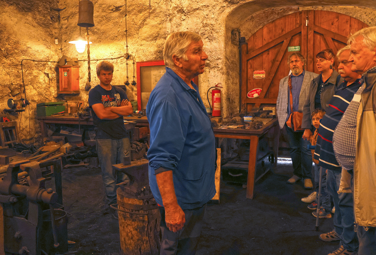 komentovaná prohlídka hamru