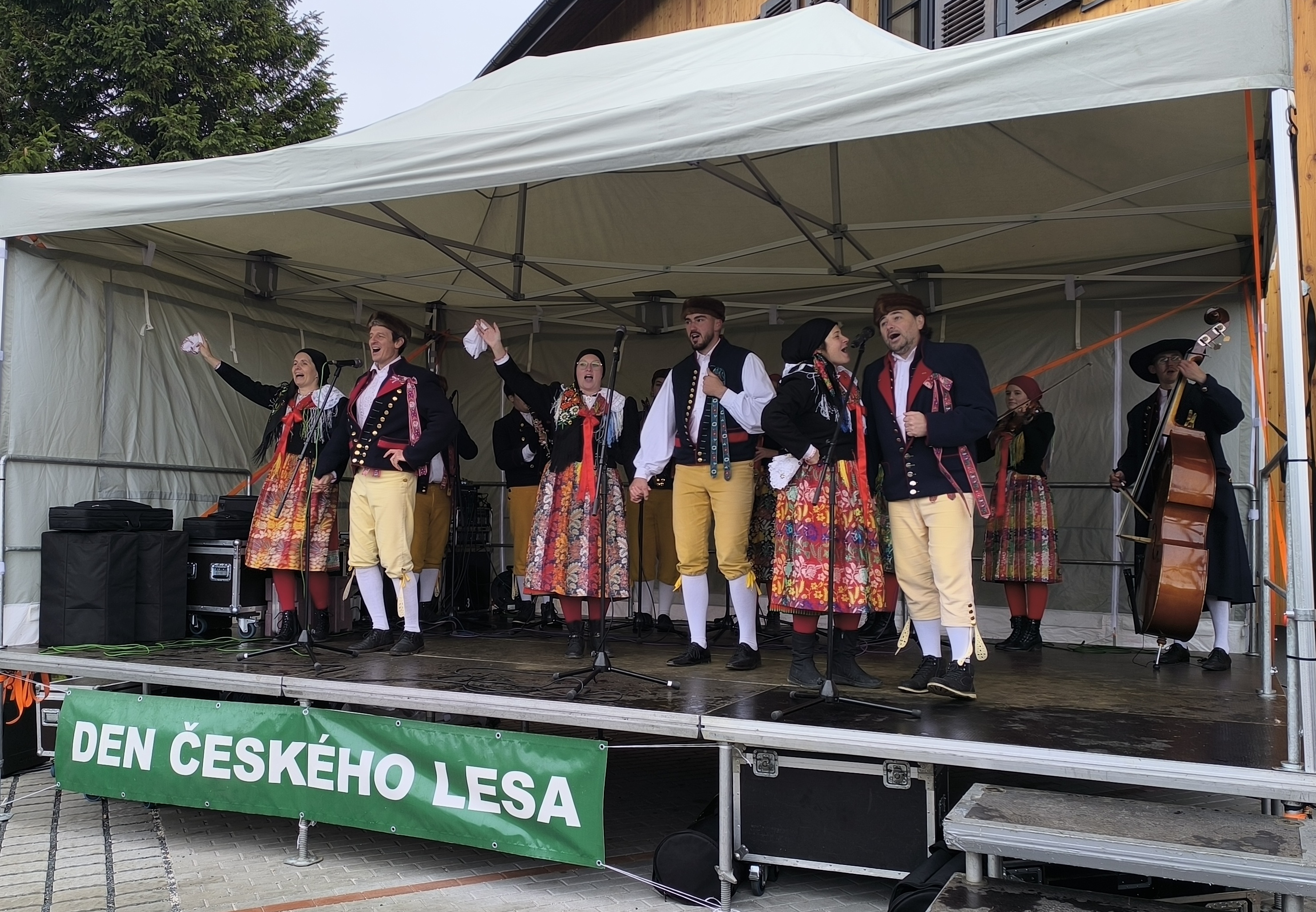 vystoupení dudácké kapely